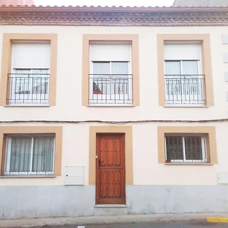 La Casita De Elisa. Navaluenga, Avila. Feriehus